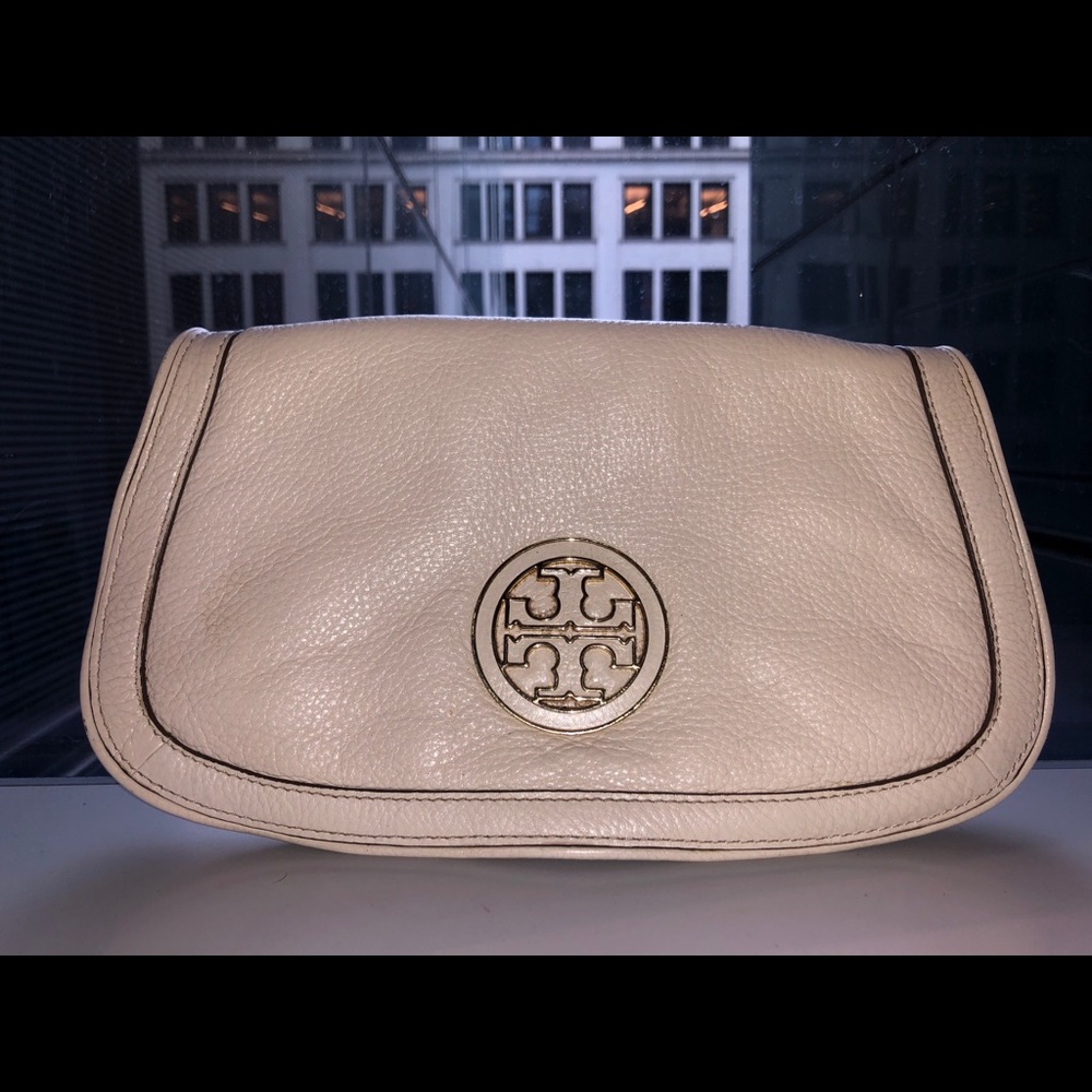 Tory Burch Amanda pebbled leather clutch